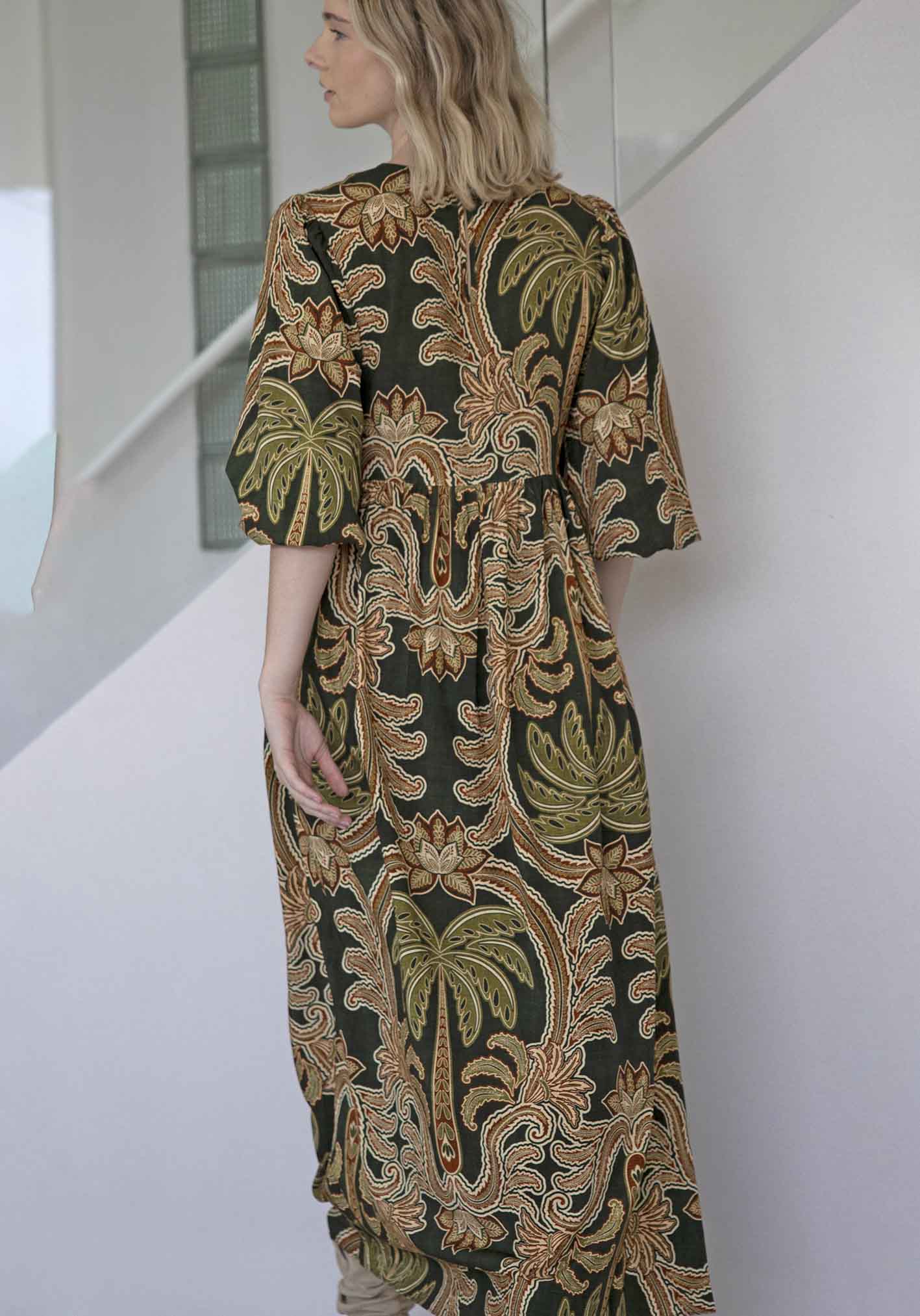 Isla Palm Sleeve Maxi Dress