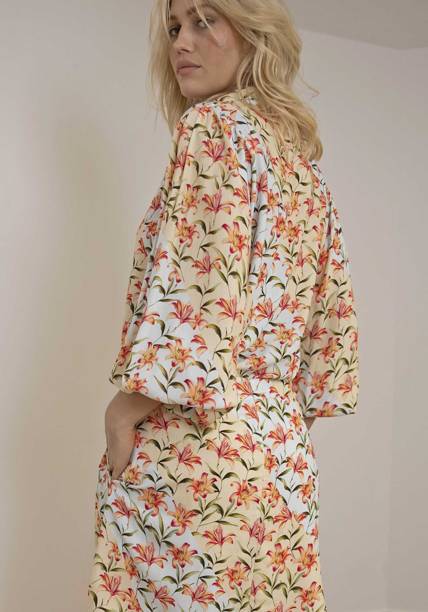 Waterlily Spliced Floral Blouse