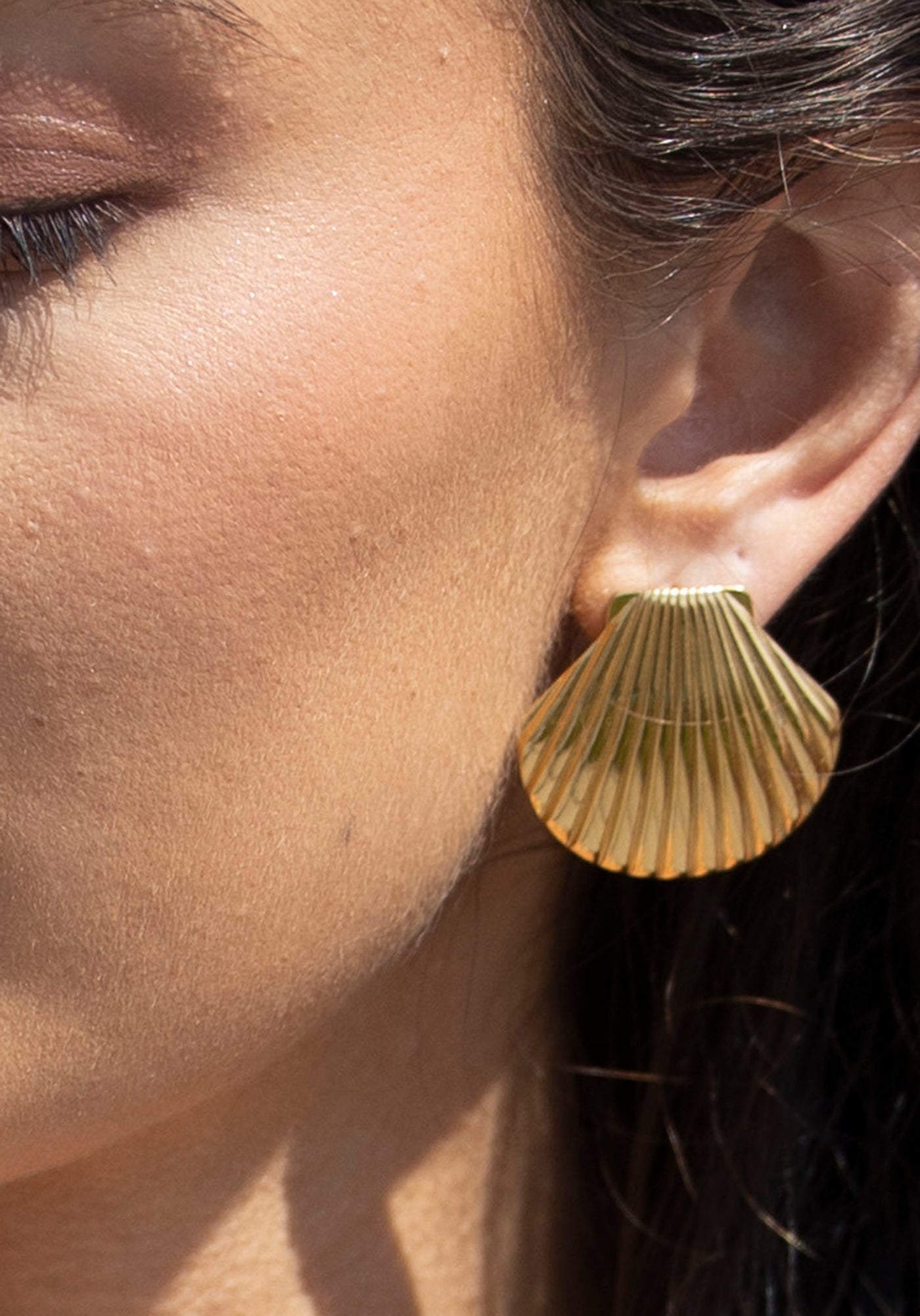 Cockle Shell Gold Earrings