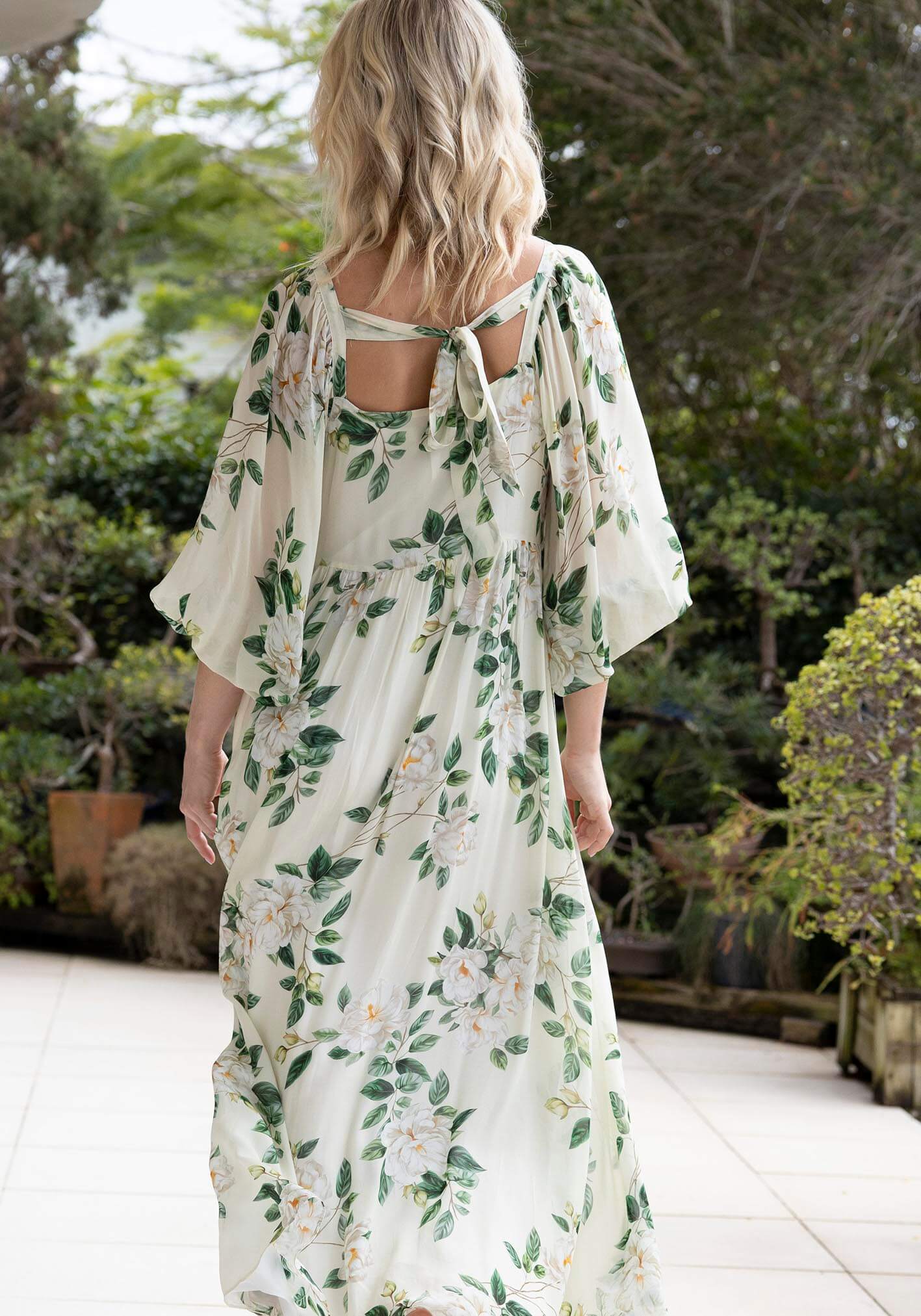 Eternal Floral Sleeve Maxi Dress — Soft Mint