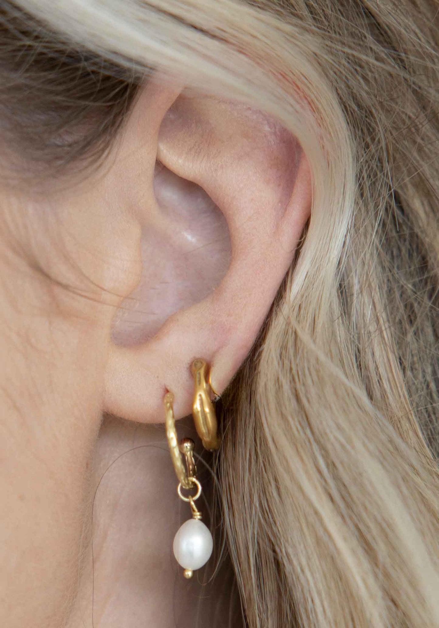 Everywhere Gold Hoop and Pearl Drop Set