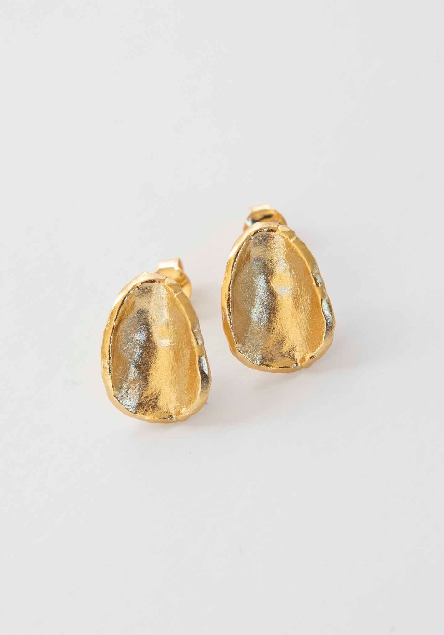 Golden Drift Stud Earrings