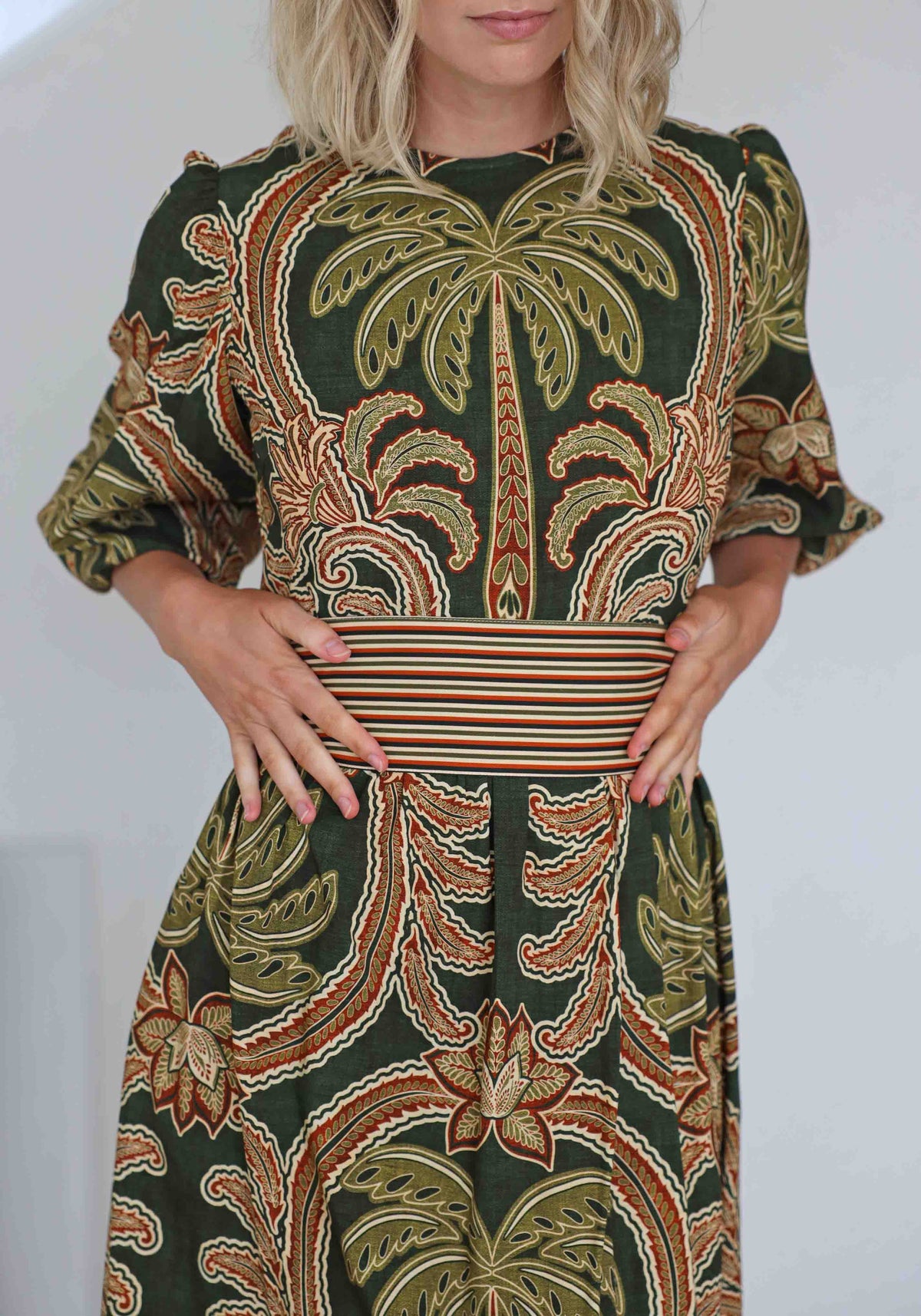 Isla Palm Sleeve Maxi Dress