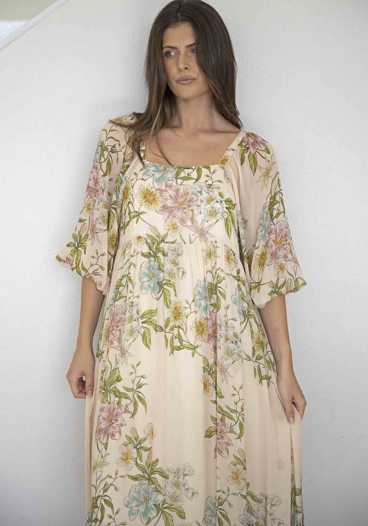 Momento Cream Floral Square Neck Maxi Dress