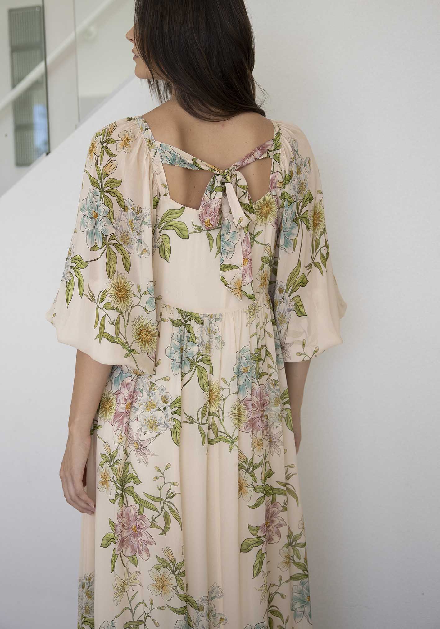 Momento Cream Floral Square Neck Maxi Dress