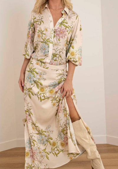Momento Cream Floral Blouse