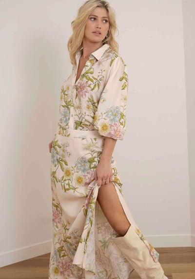 Momento Cream Maxi Skirt Set
