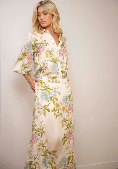 Momento Cream Floral Blouse