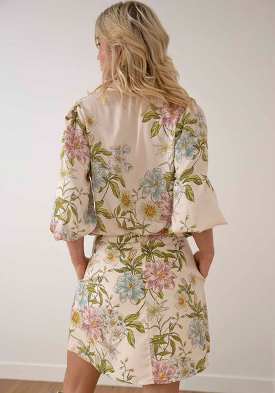 Momento Cream Floral Blouse