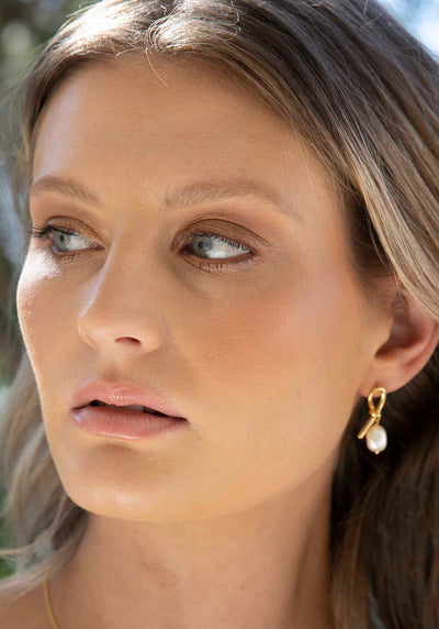 Still Water Pearl Earrings