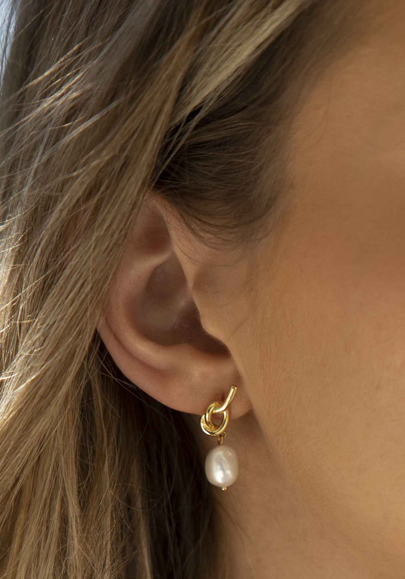 Still Water Pearl Earrings