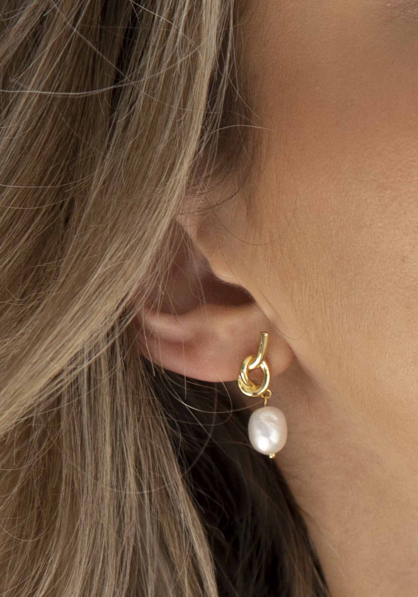 Still Water Pearl Earrings