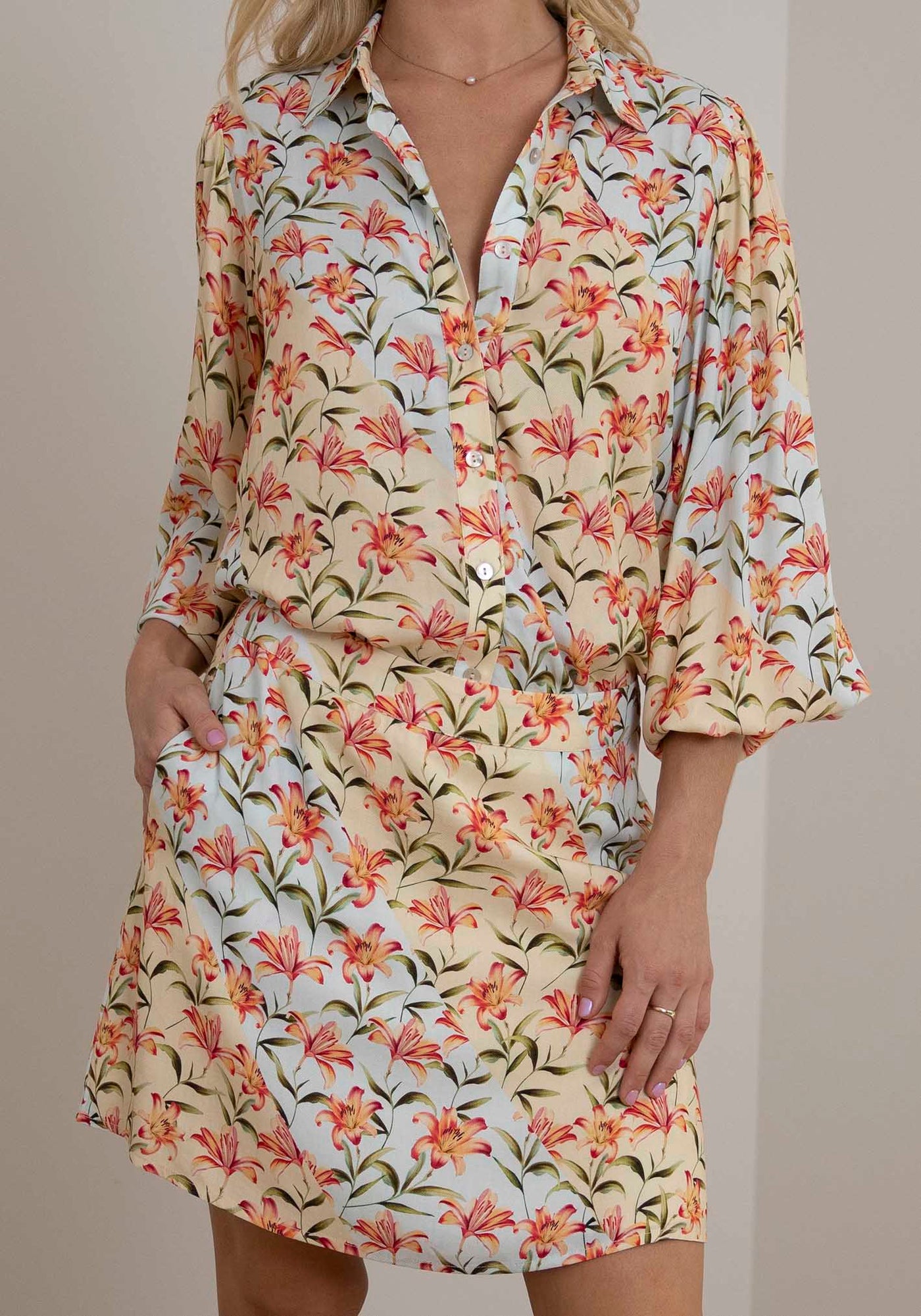 Waterlily Spliced Floral Blouse